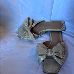 Circus by Sam Edelman Gold Bow Sandals